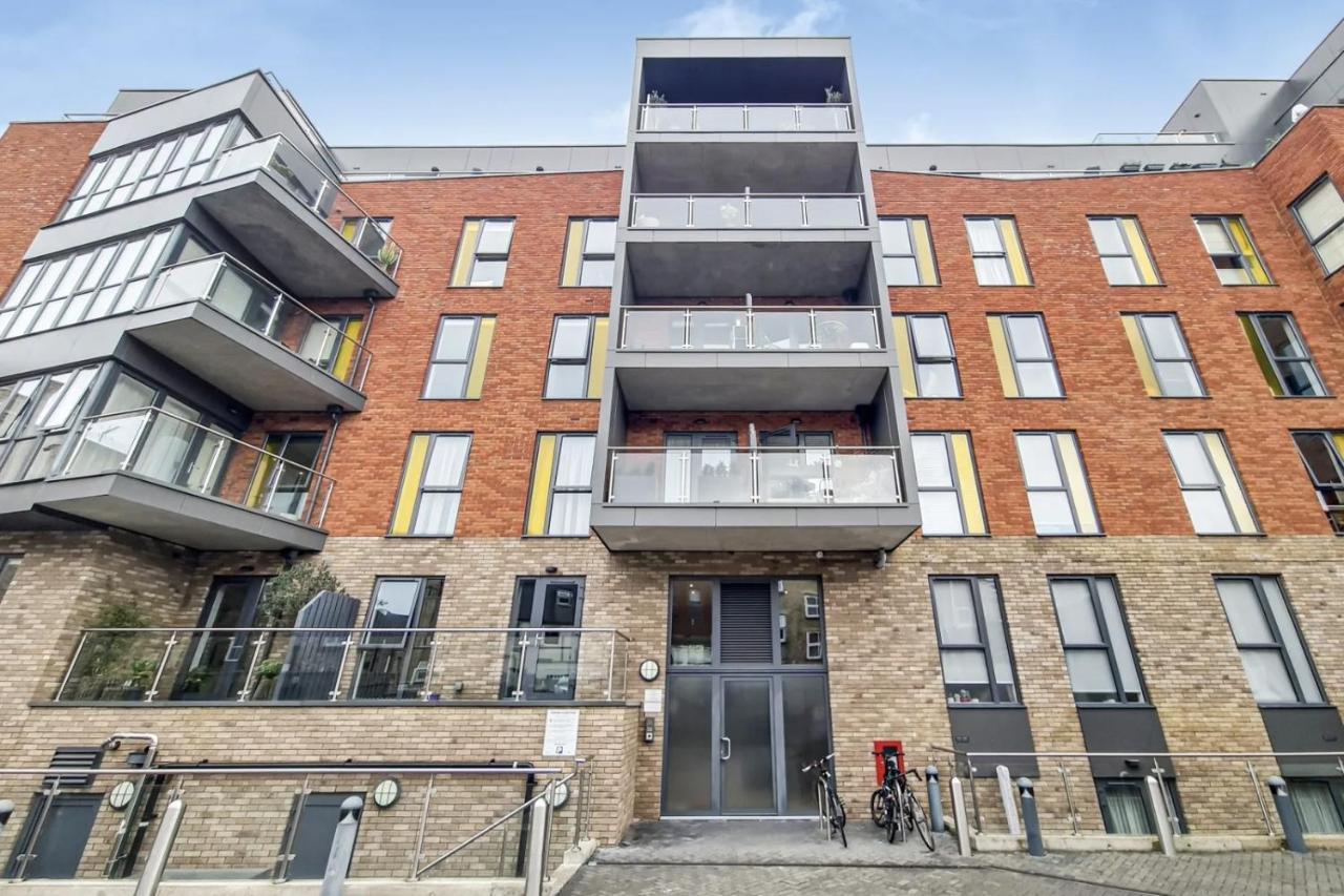 Luxury 2 Bed 2 Bath With Balcony New Build Apartment *South Central London* Londres Exterior foto